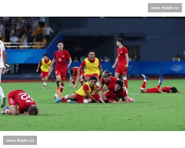 最新足球比赛在线入口推荐实时观看全场精彩赛事体验 - 副本 (2)